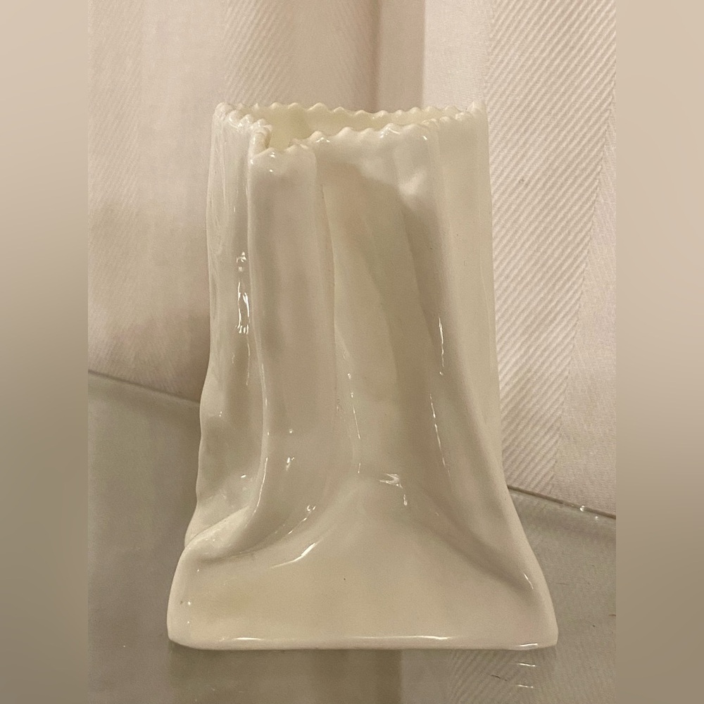 White Ceramic Vase - Picture 2 of 8